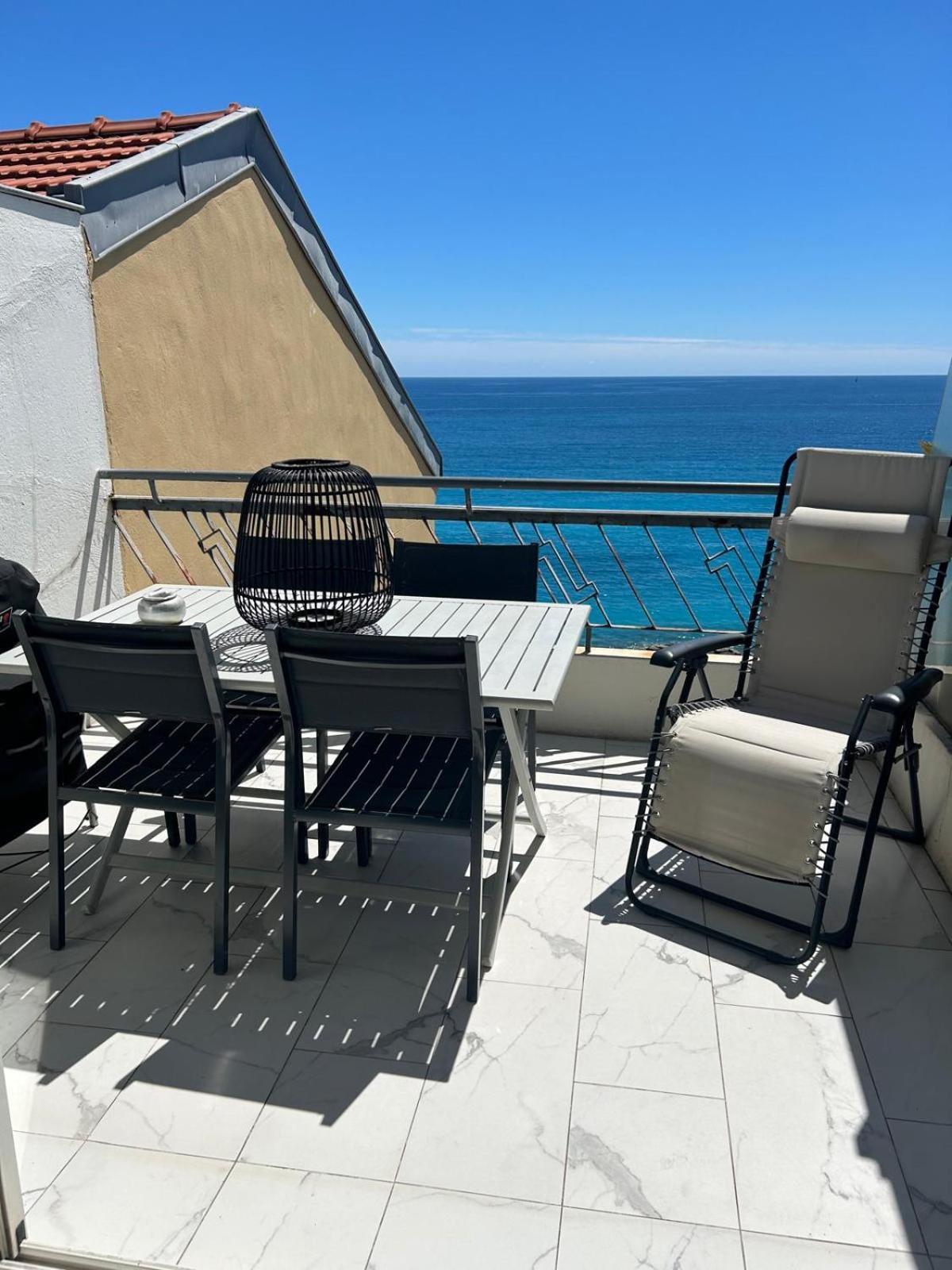 Le Grand Bleu Apartment นีซ ภายนอก รูปภาพ